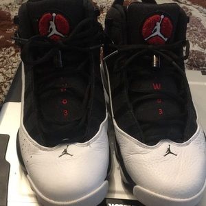 Air Jordan’s two3 US size 9